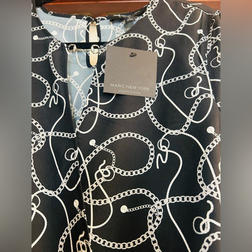 Marc New York Long Sleeve Black and White Chain Design Top. New With Tags - Picture 5 of 10